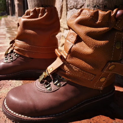 HANDMADE LEATHER GAITERS