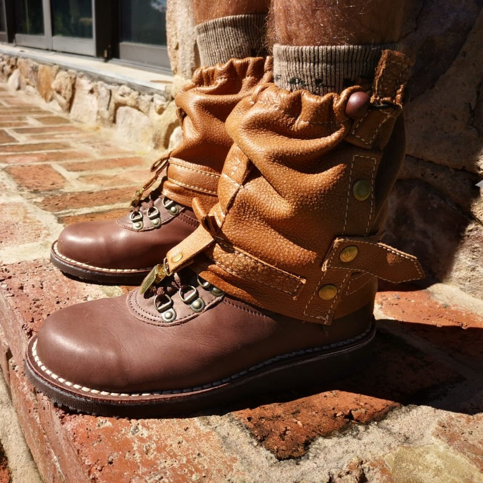 HANDMADE LEATHER GAITERS