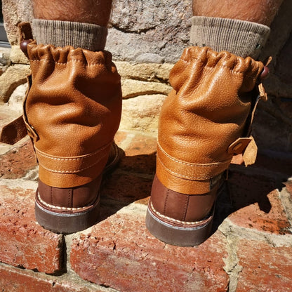 HANDMADE LEATHER GAITERS